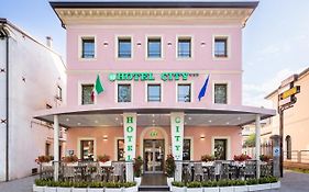 Hotel City